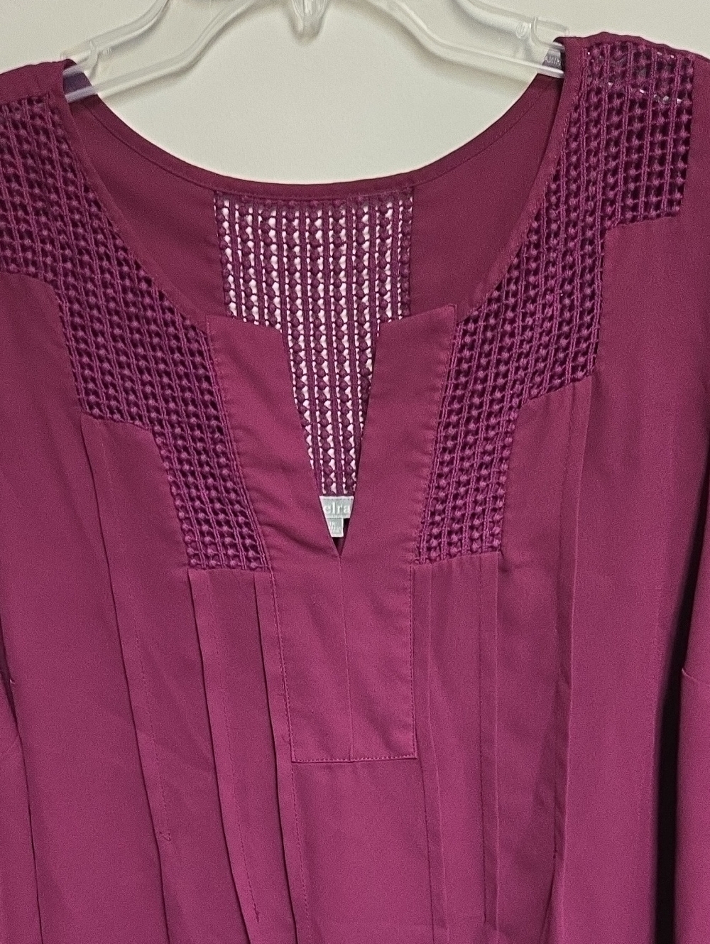 Daniel Rainn Deep Plum Crochet Yoke Cap Sleeve Blouse - Picture 6 of 7